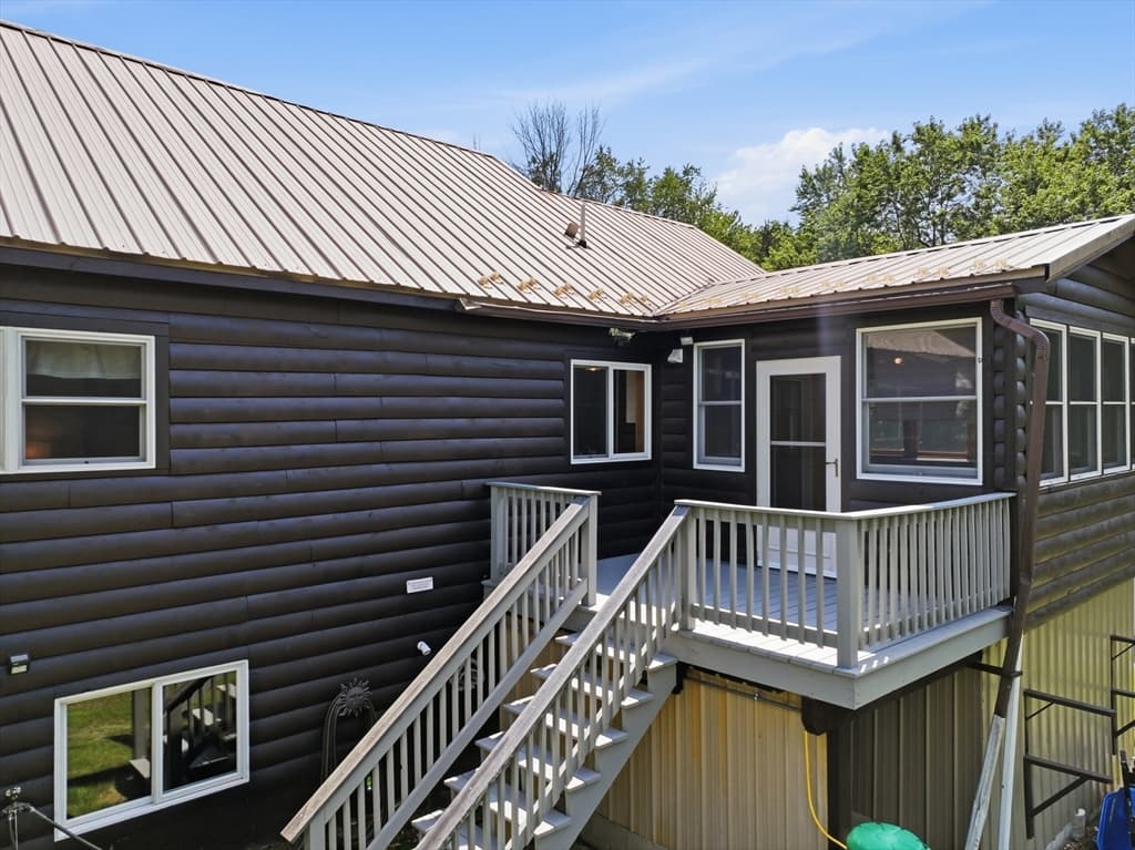 Single Family Residence at 15 Thompson Rd, Hubbardston MA 01452, Hubbardston, photo 28 of 42