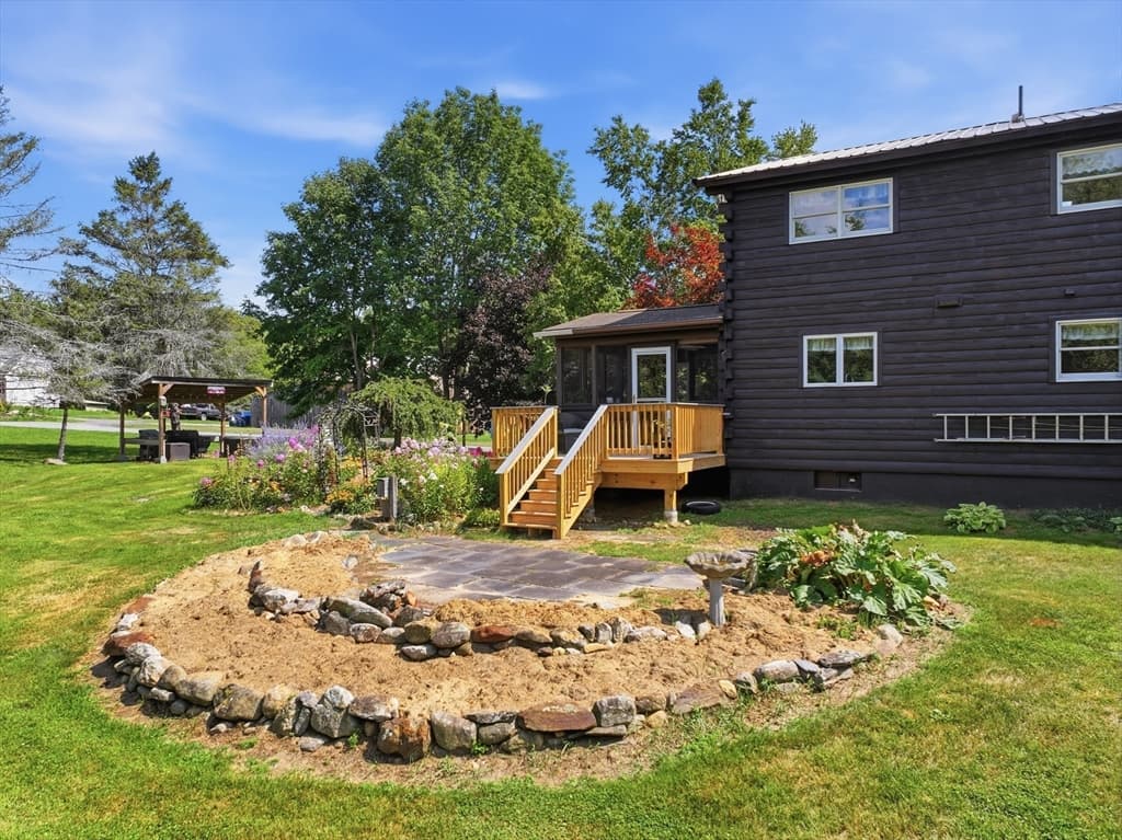 Single Family Residence at 15 Thompson Rd, Hubbardston MA 01452, Hubbardston, photo 30 of 42