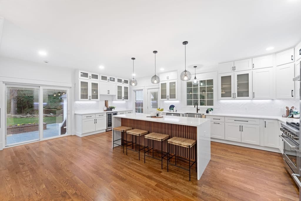 434 Sumner St, Stoughton MA 02072 photo 5