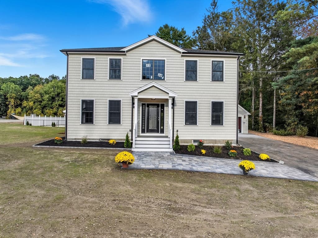 434 Sumner St, Stoughton MA 02072 photo 38