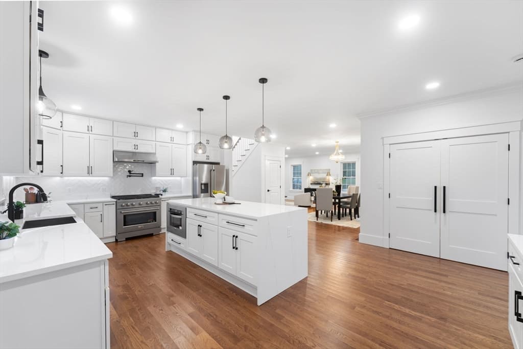 434 Sumner St, Stoughton MA 02072 photo 10