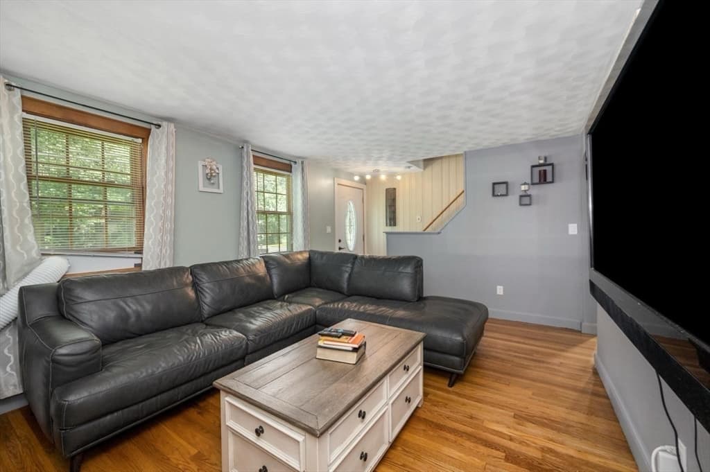 214 Mechanic St, Foxboro MA 02035 photo 13
