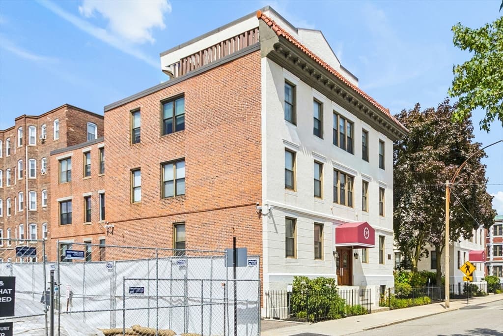 33 Brainerd Rd # 109, Boston MA 02134 photo 2
