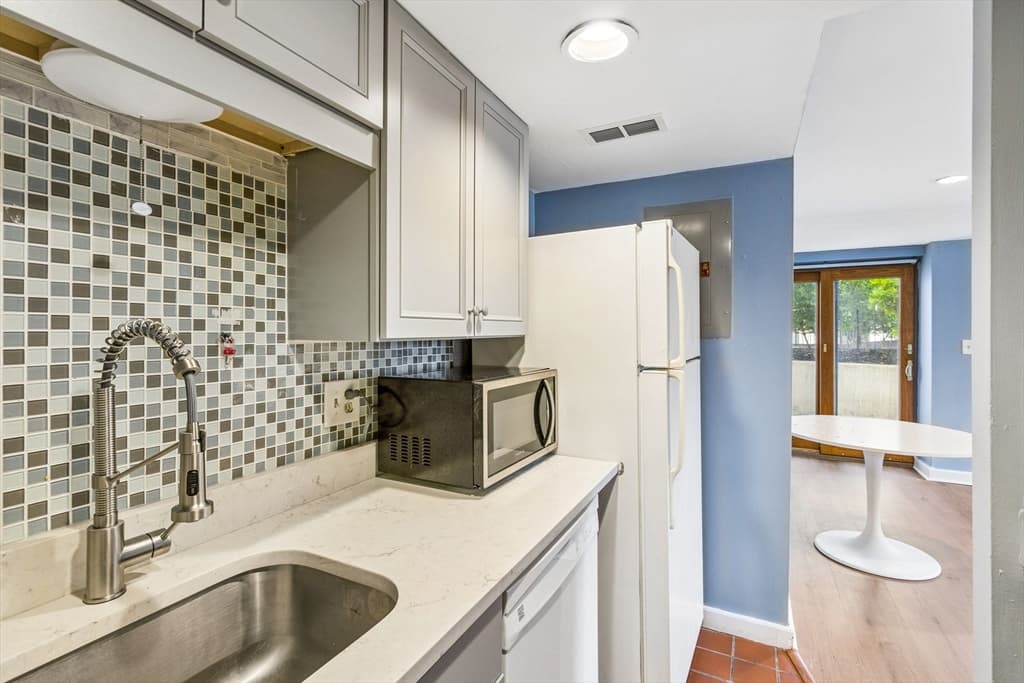 33 Brainerd Rd # 109, Boston MA 02134 photo 25