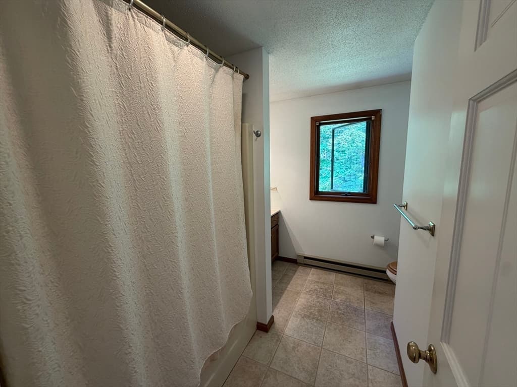 5 Meadow Oak Ln # B, Deerfield MA 01373 photo 16