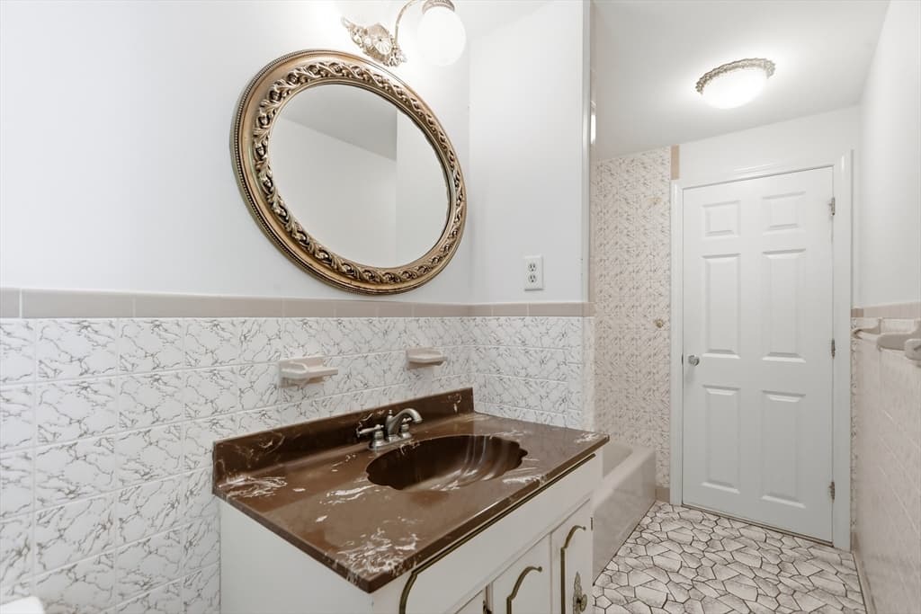 110 Thornberry Road, Winchester MA 01890 photo 13
