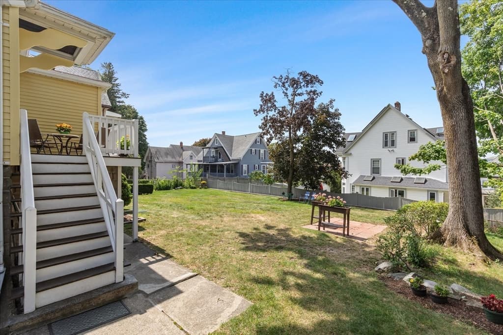 22 Gleason St, Medford MA 02155 photo 31