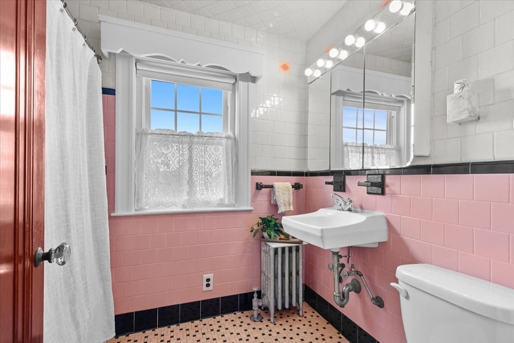22 Gleason St, Medford MA 02155 photo 25