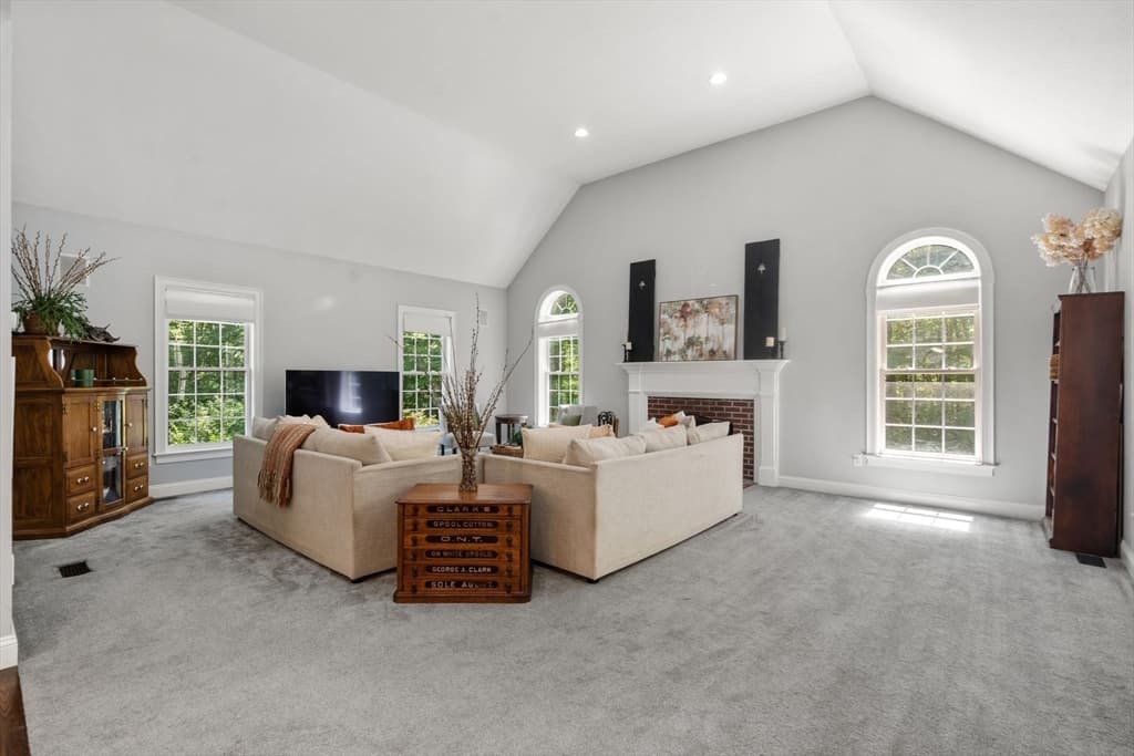 66 Glenview St, Upton MA 01568 photo 12