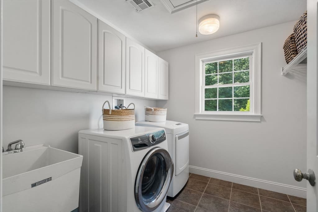 66 Glenview St, Upton MA 01568 photo 21