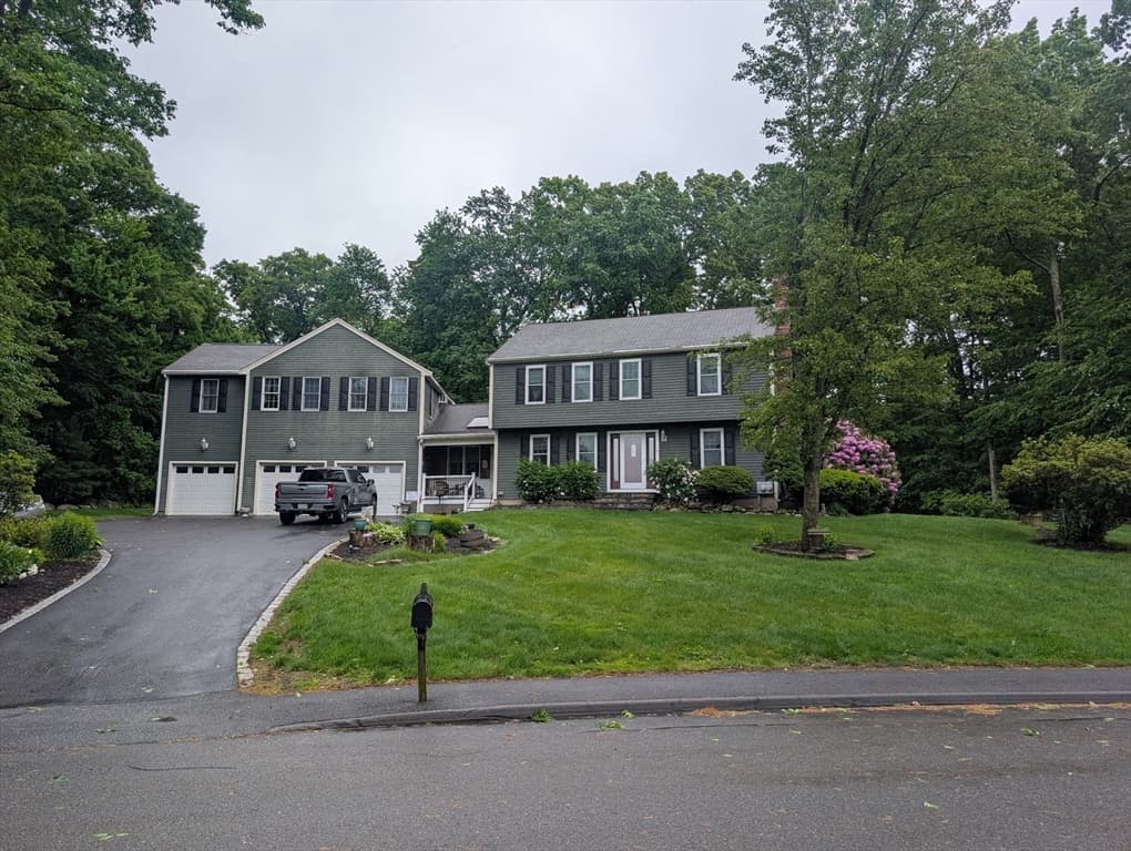 47 Houde St, Marlborough MA 01752 photo 2