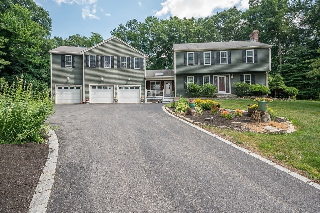 47 Houde St, Marlborough MA 01752