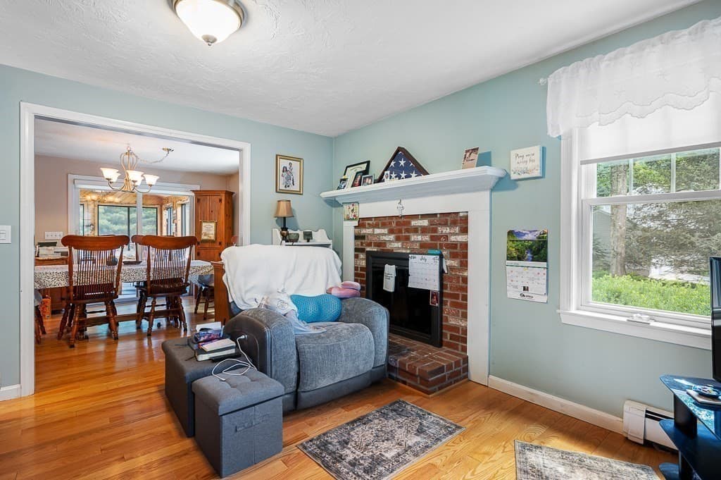 47 Houde St, Marlborough MA 01752 photo 9