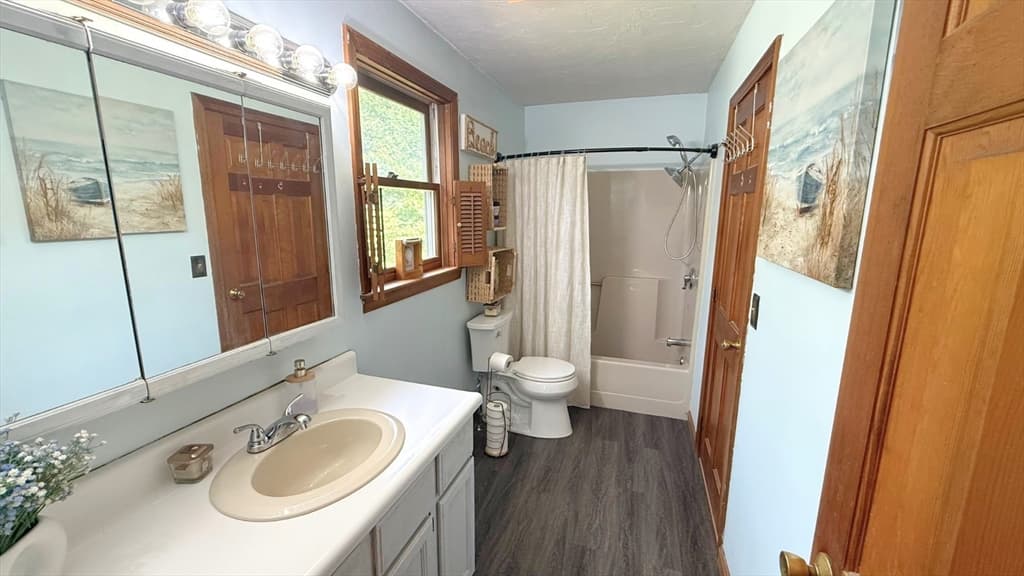 14 Indian Ridge Dr, Leominster MA 01453 photo 10