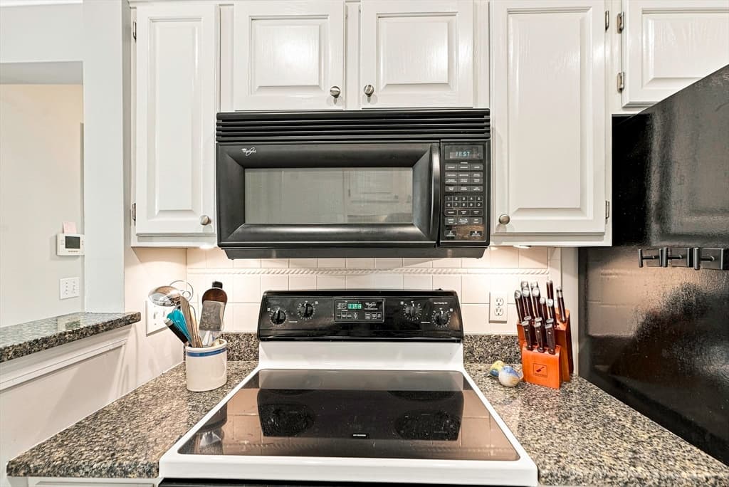 61 Godfrey Ln # 61, Milford MA 01757 photo 13