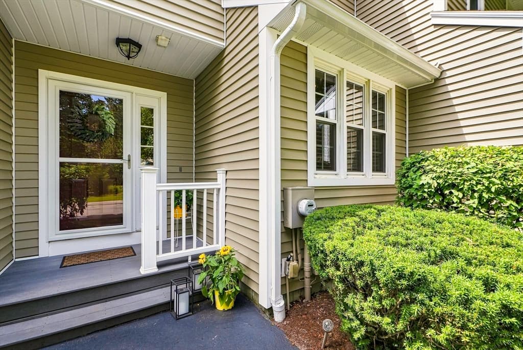 61 Godfrey Ln # 61, Milford MA 01757 photo 7