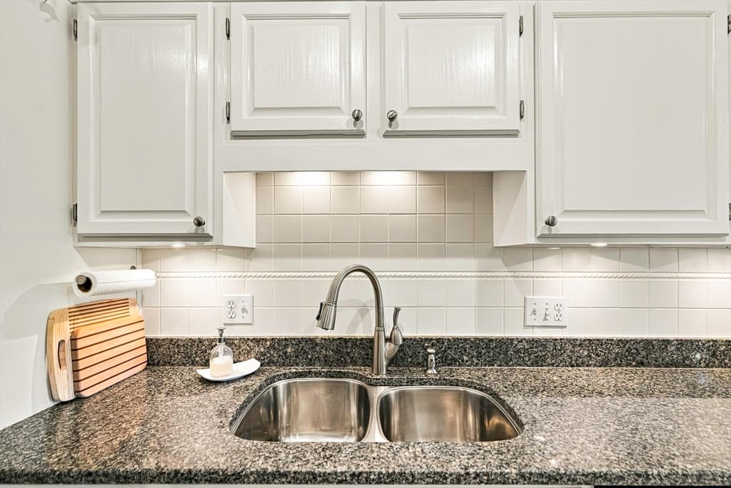 61 Godfrey Ln # 61, Milford MA 01757 photo 14