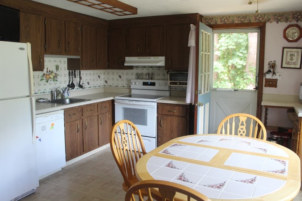 1721 South, Bridgewater MA 02324 photo 4