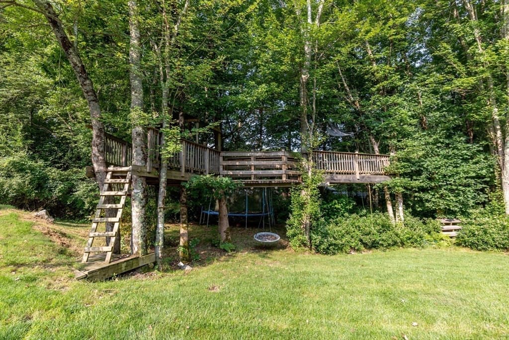 5 Debbie Ln, Freetown MA 02702 photo 24