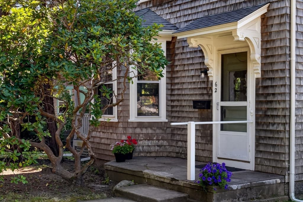 62 School St, Falmouth MA 02543 photo 12