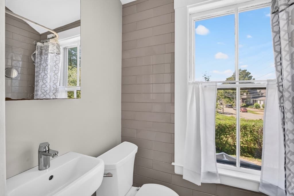 62 School St, Falmouth MA 02543 photo 26