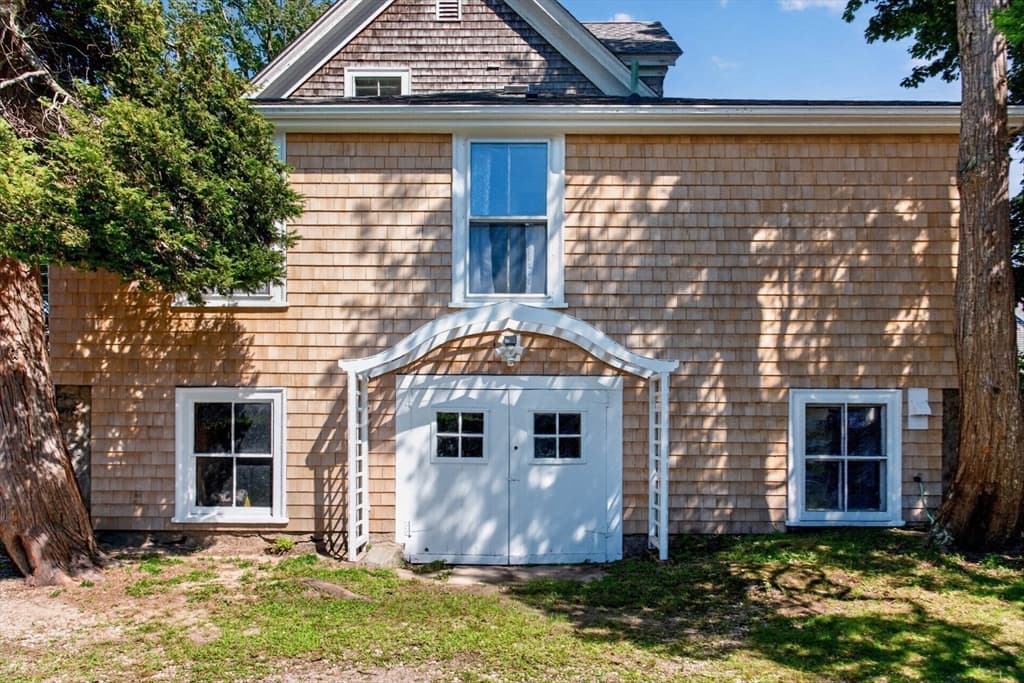 62 School St, Falmouth MA 02543 photo 9