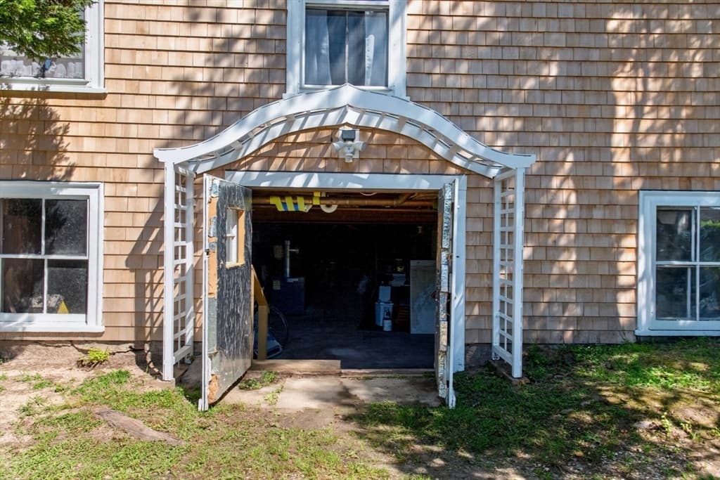 62 School St, Falmouth MA 02543 photo 10