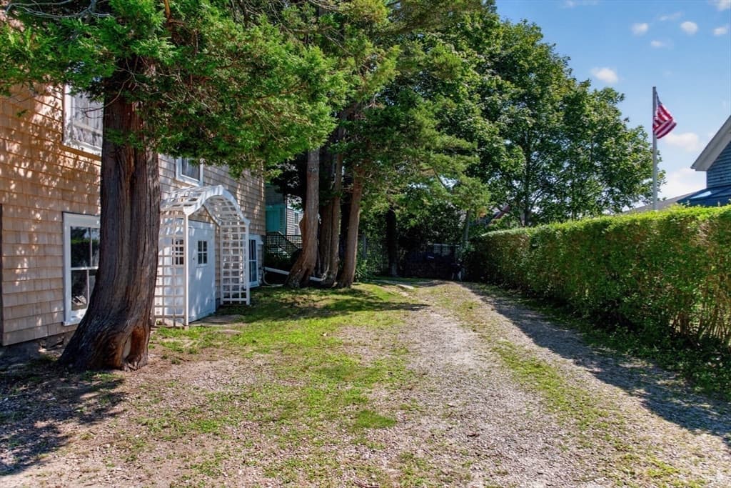 62 School St, Falmouth MA 02543 photo 8