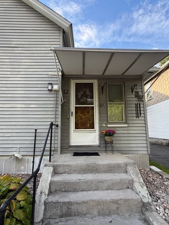 27 Dublin St, Palmer MA 01069 photo 4