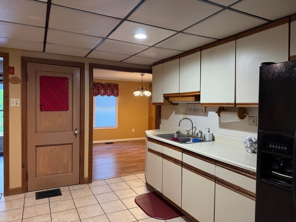 27 Dublin St, Palmer MA 01069 photo 8