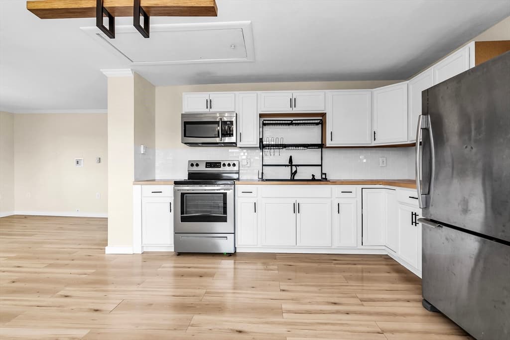 3 Hobson, Methuen MA 01844 photo 27