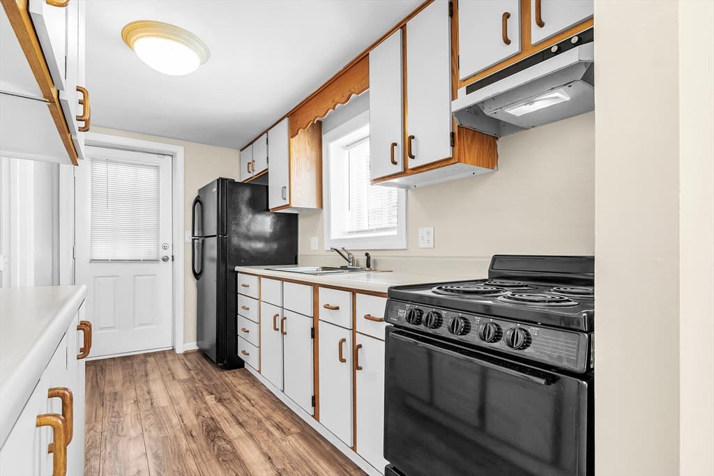 3 Hobson, Methuen MA 01844 photo 14