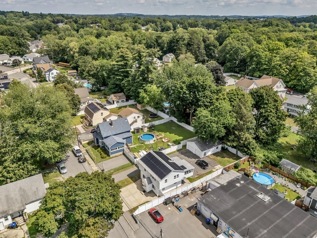 3 Hobson, Methuen MA 01844 photo 8