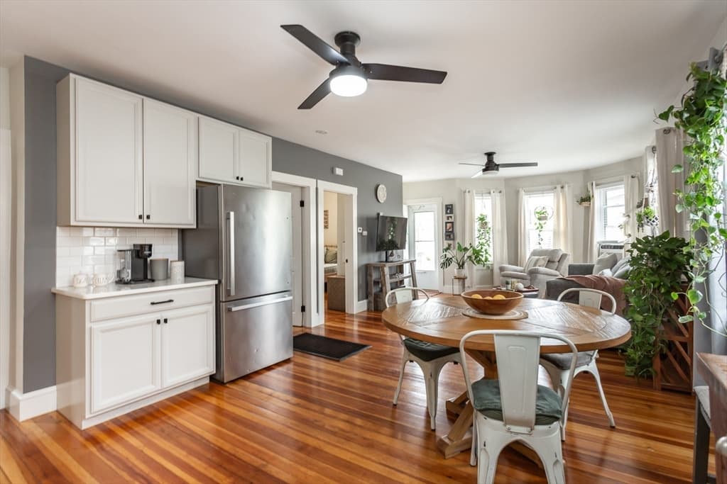 44 Slocum St, Acushnet MA 02743 photo 4