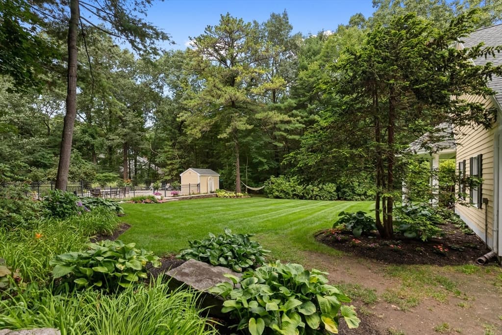 Single Family Residence at 22 Westover Drive, Lynnfield MA 01940, Lynnfield, photo 7 of 36