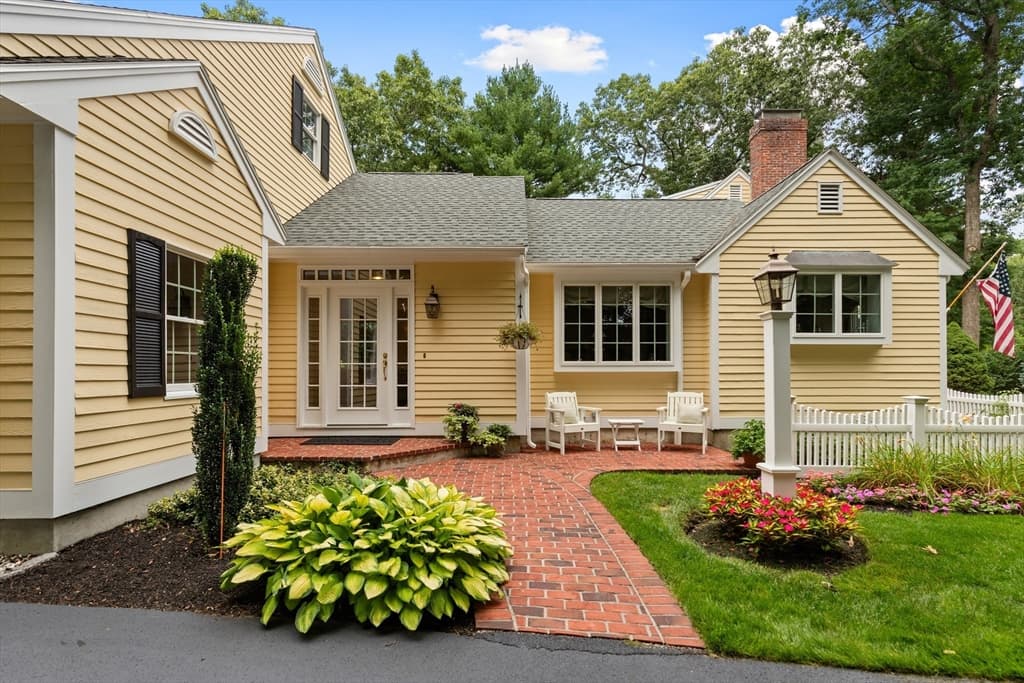 Single Family Residence at 22 Westover Drive, Lynnfield MA 01940, Lynnfield, photo 3 of 36