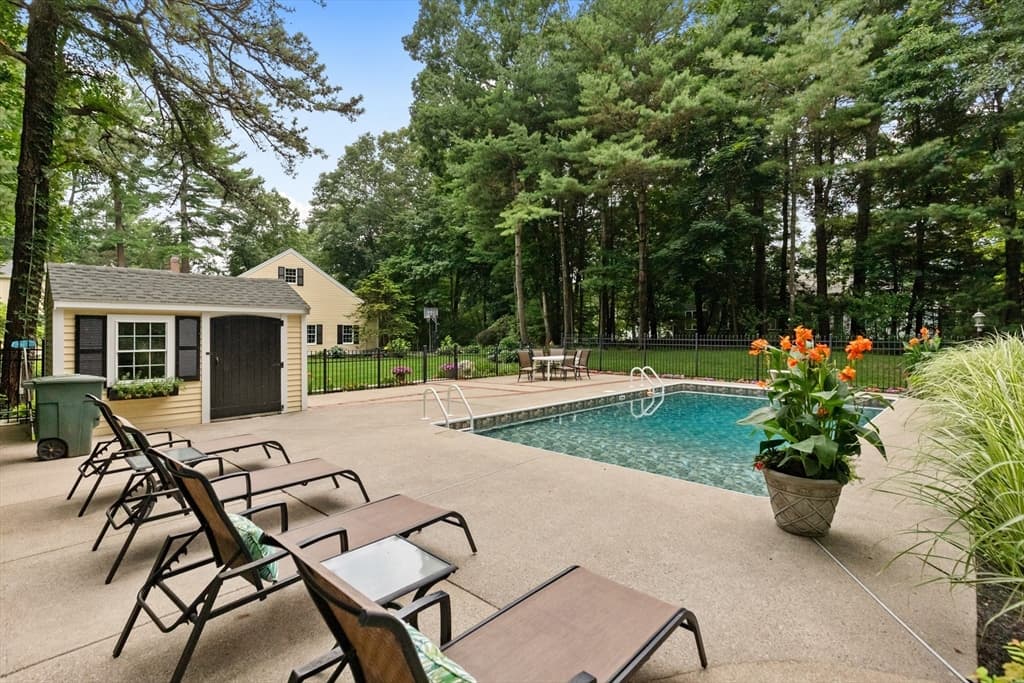 Single Family Residence at 22 Westover Drive, Lynnfield MA 01940, Lynnfield, photo 8 of 36