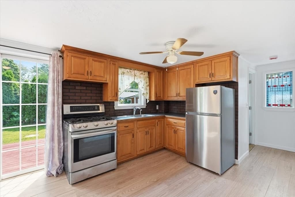 11 3rd Ave., Lakeville MA 02347 photo 6