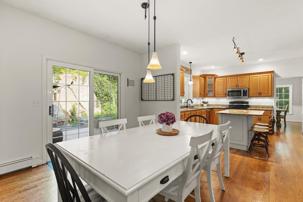 2 Brookside St, Upton MA 01568 photo 9