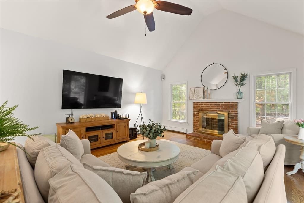 2 Brookside St, Upton MA 01568 photo 14