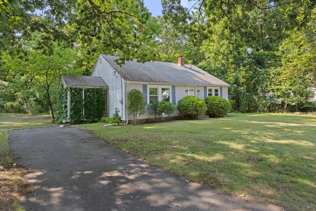 Single Family Residence at 12 Cedar Ave, Millbury MA 01527, Millbury, photo 3 of 24