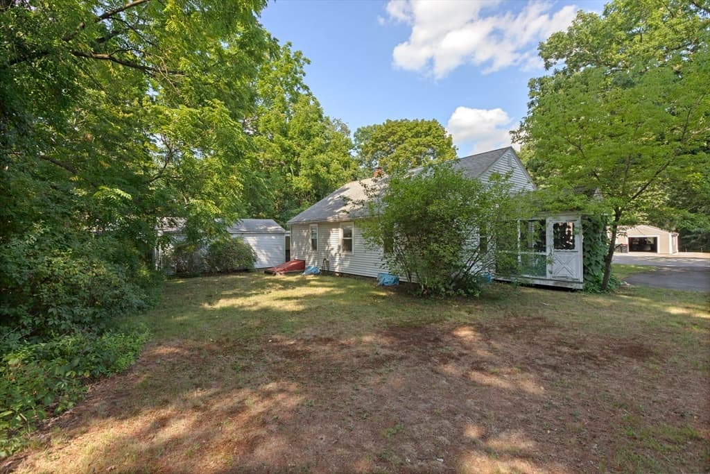 Single Family Residence at 12 Cedar Ave, Millbury MA 01527, Millbury, photo 4 of 24