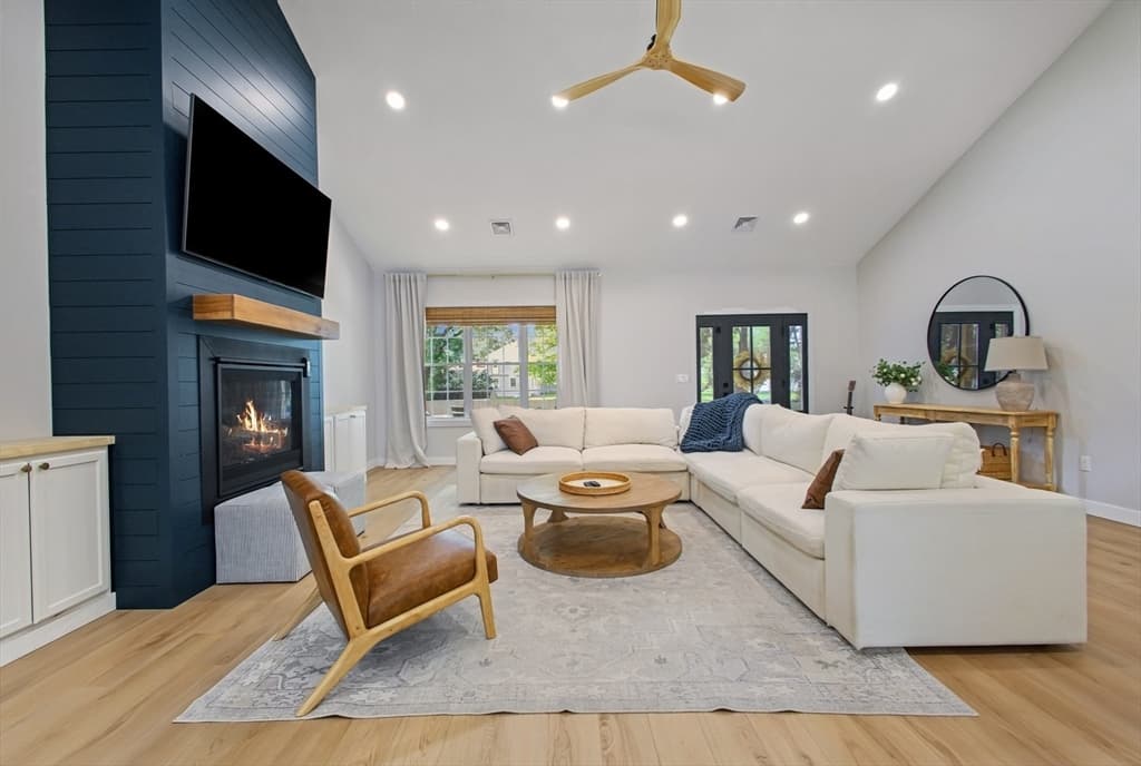 18 Willis Ave, Seekonk MA 02771 photo 13