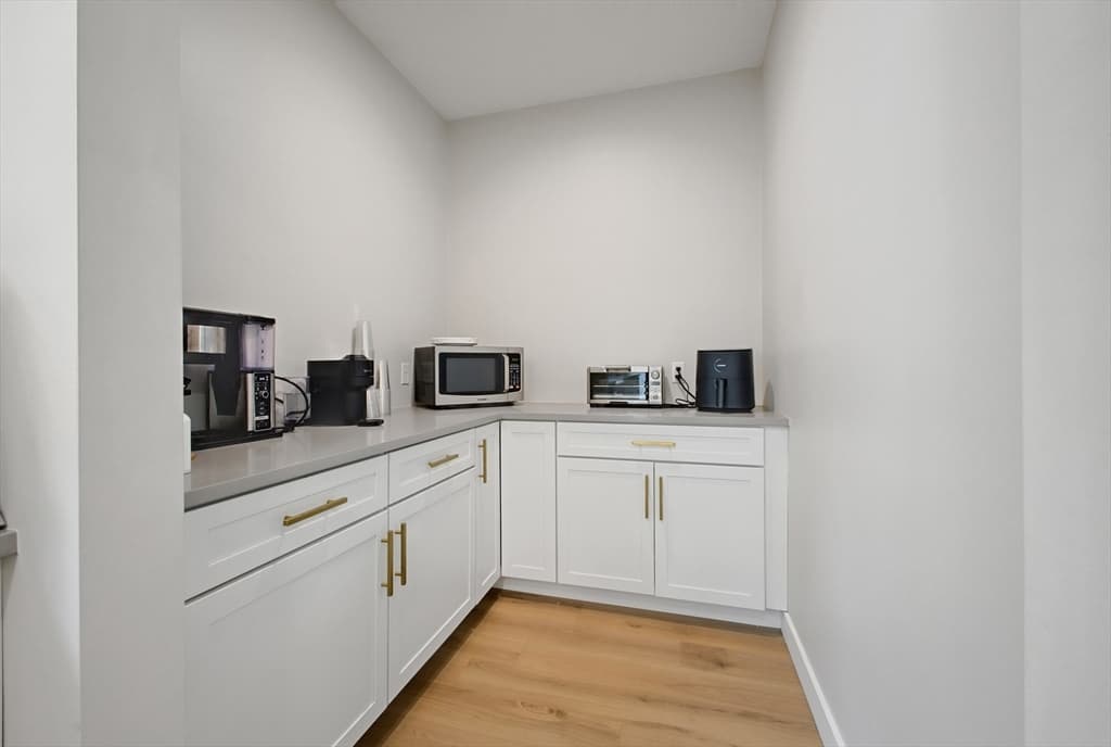 18 Willis Ave, Seekonk MA 02771 photo 9