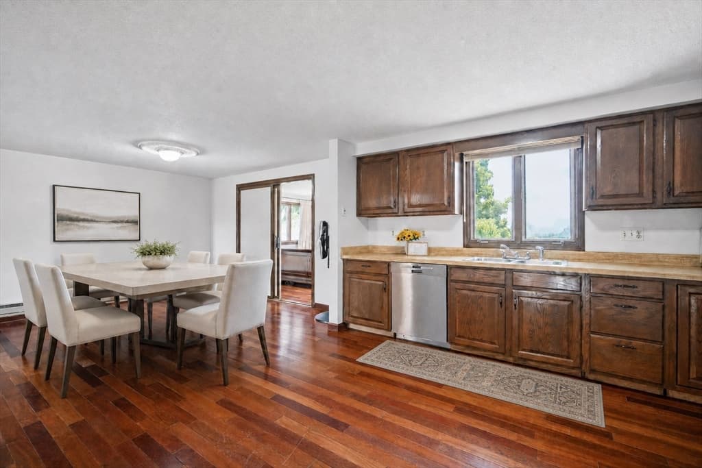 4 Baril Ln, Chicopee MA 01013 photo 17