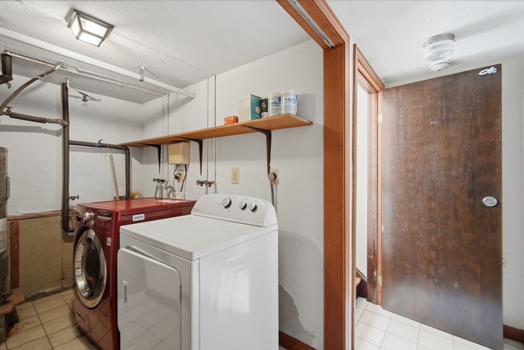 4 Baril Ln, Chicopee MA 01013 photo 36