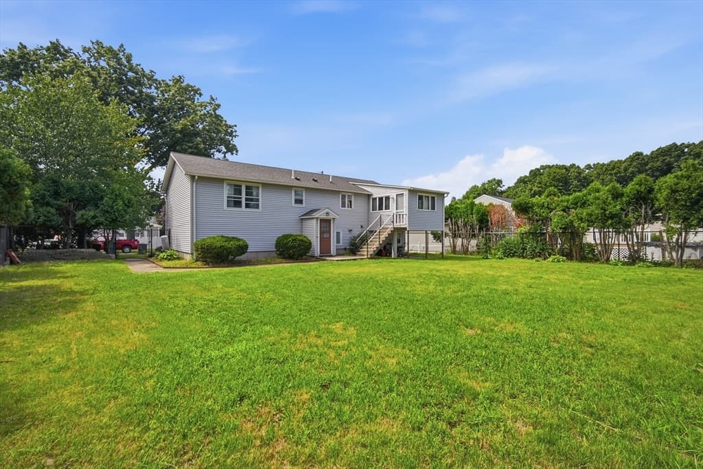 4 Baril Ln, Chicopee MA 01013 photo 38