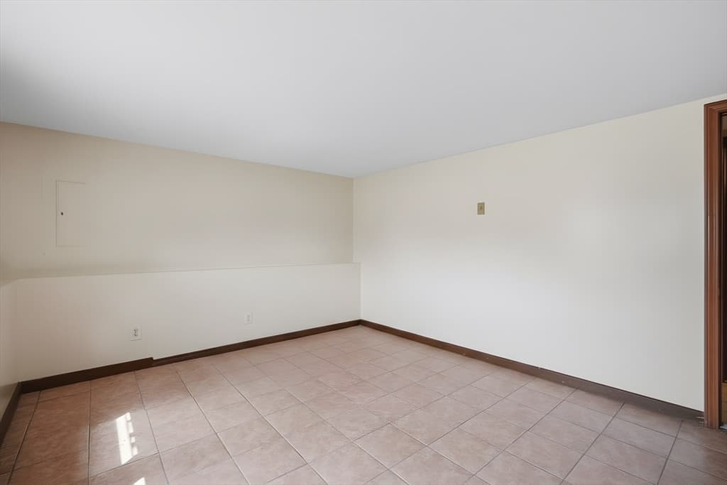4 Baril Ln, Chicopee MA 01013 photo 35