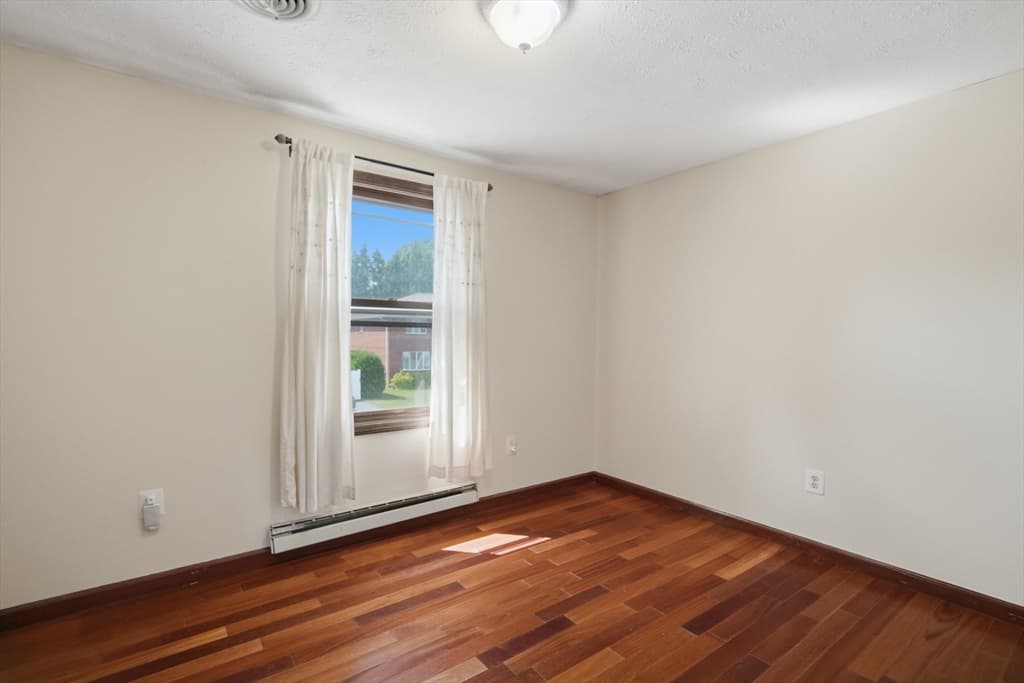 4 Baril Ln, Chicopee MA 01013 photo 8