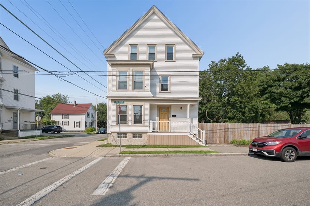 185 Richmond St, New Bedford MA 02740